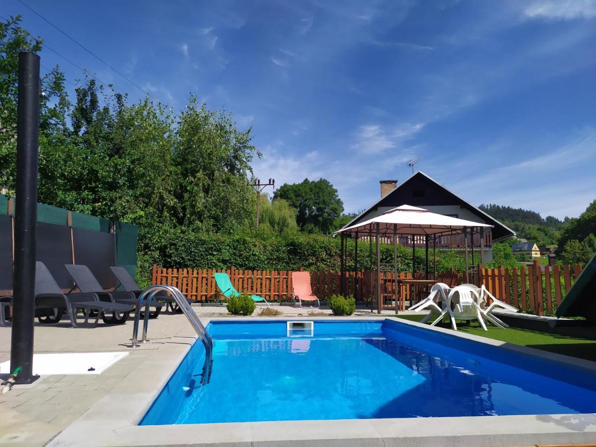 Ubytovani U Bohouse Jilemnice Exterior foto